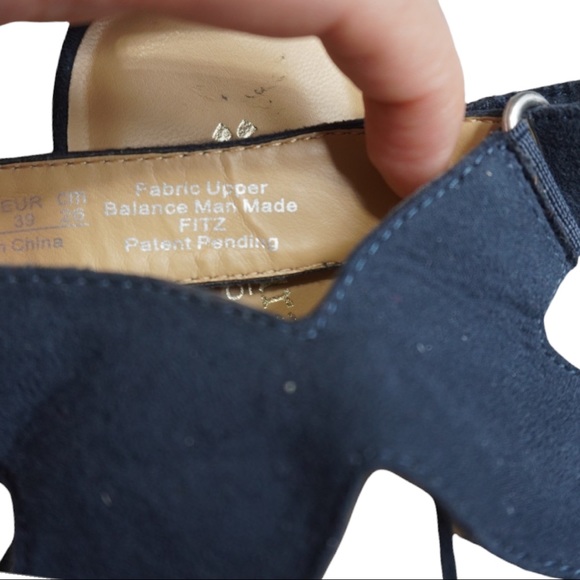 Naturalizer fitz Strappy Wedges Sandals size 9 - Picture 8 of 9